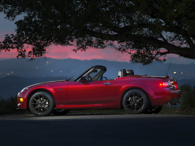 Обои картинки фото автомобили, mazda, 2015, mx-5, miata, 25th, anniversary, nc3, красный