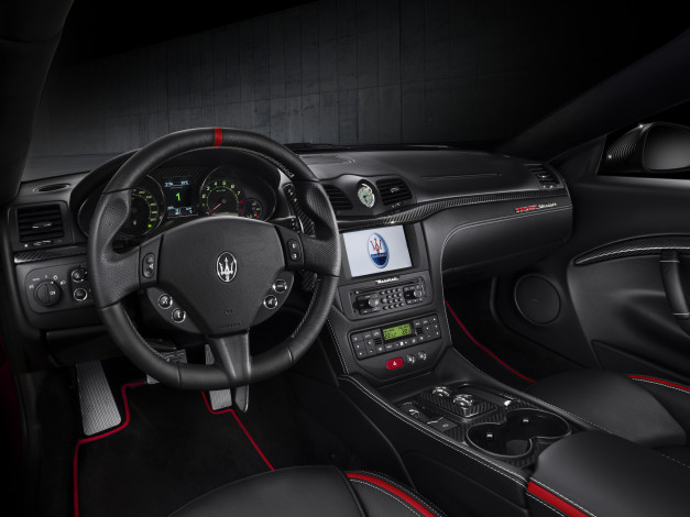 Обои картинки фото автомобили, спидометры, торпедо, maserati, granturismo, mc, stradale, centennial, edition, 2014