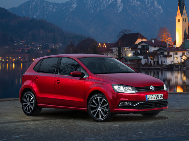 Обои картинки фото автомобили, volkswagen, polo, красный, 2014, typ, 6r, 5-door, bluemotion, tsi
