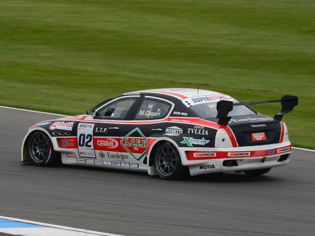 Обои картинки фото спорт, автоспорт, трасса, гонка, скорость, 2011, superstars, quattroporte, maserati