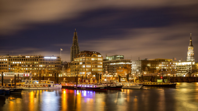 Обои картинки фото корабли, порты ,  причалы, свет, ночь