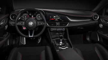 Картинка 2019+alfa+romeo+giulia+quadrifoglio автомобили спидометры торпедо женевский автосалон 2019 салон альфа ромео