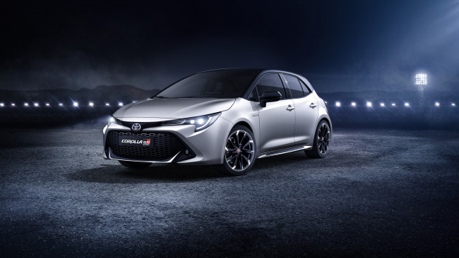 Обои картинки фото 2019 toyota corolla gr sport, автомобили, toyota, белый, хэтчбек, тойота, 2019, corolla, gr, sport