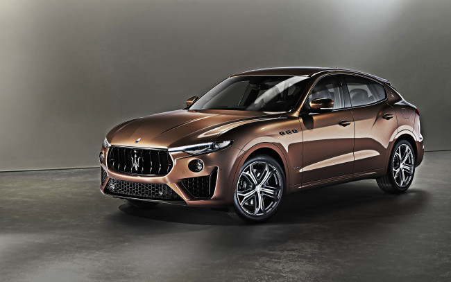 Обои картинки фото 2019 maserati levante s,  q4 gransport, автомобили, maserati, тюнинг, внедорожник, zegna, pelletessuta, люкс, коричневый, итальянские, мазерати