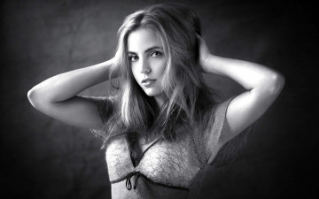 Картинка девушки -+черно-белые блондинка лицо