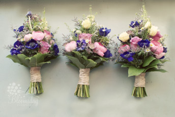 Картинка цветы букеты композиции ранункулюс роза ромашка анемон