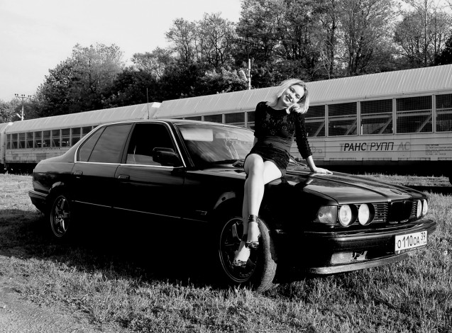 Обои картинки фото автомобили, авто, девушками