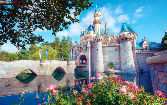 Обои картинки фото города, диснейленд, башни, замок, спящей, красавицы