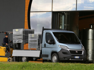 Картинка автомобили fiat truck ducato