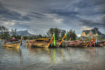 Картинка корабли лодки +шлюпки река горы