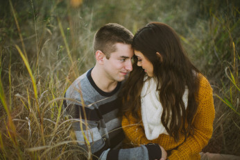 Картинка разное мужчина+женщина поле девушка jim jo парень трава