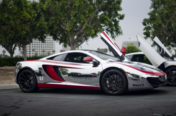 Картинка mclaren+mp4-12c автомобили выставки+и+уличные+фото авто улица
