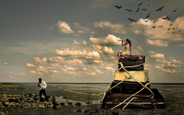 Картинка юмор+и+приколы ситуация чемоданы море парень девушка