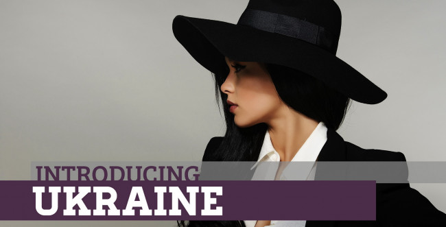 Обои картинки фото музыка, евровидение, шляпа, профиль, певица, украина, мария, Яремчук, брюнетка, рубашка, костюм