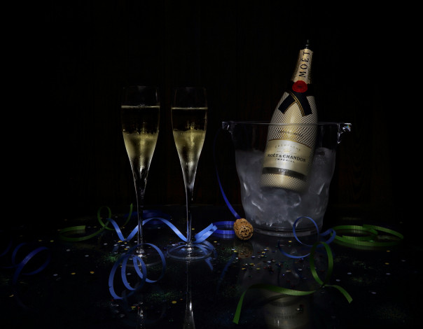 Обои картинки фото бренды, - mo&, 235, t & chandon, шампанское, лед, фужеры