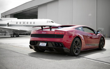 Картинка автомобили lamborghini ангар самолет красный ламборгини