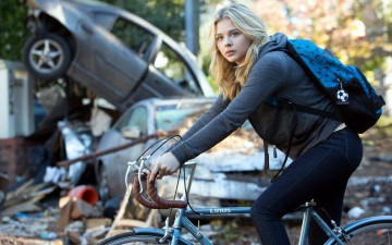 Картинка кино+фильмы the+5th+wave chloe-grace moretz