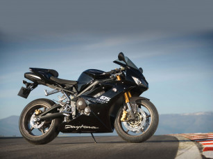 Картинка мотоциклы triumph