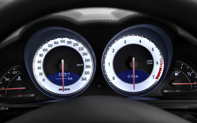 Обои картинки фото автомобили, спидометры, торпедо, панель