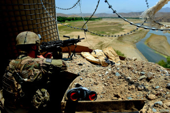 Картинка оружие армия спецназ солдат