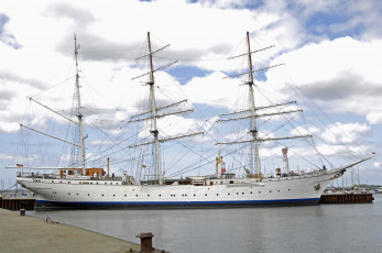 Картинка gorch fock корабли парусники музей трёхмачтовый барк