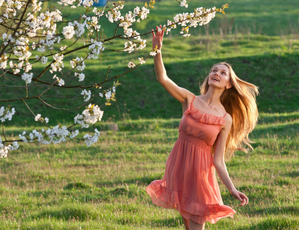 Обои картинки фото девушки, -unsort , блондинки, настроение, весна