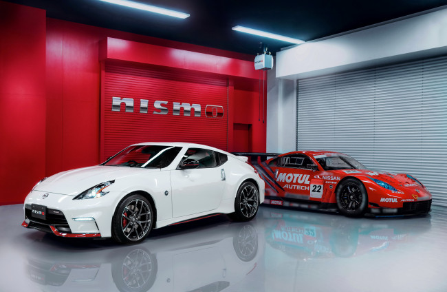 Обои картинки фото 2015 nissan 370z nismo, автомобили, nissan, datsun, тюнинг, nismo, белый, красный