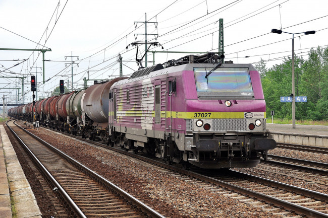 Обои картинки фото техника, электровозы, состав, локомотив, рельсы, дорога, железная