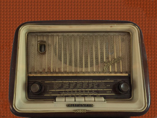 Картинка бренды -+другое радиоприемник