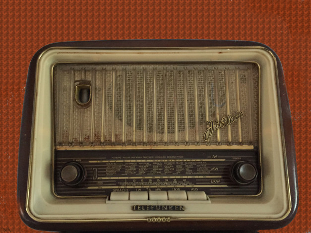 Обои картинки фото бренды, - другое, радиоприемник