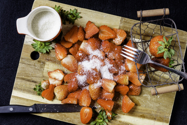 Обои картинки фото еда, клубника,  земляника, ягоды