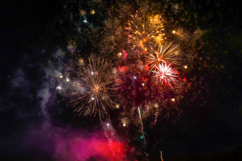 Картинка разное салюты +фейерверки фейерверк