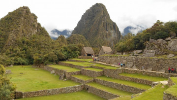 Картинка города -+исторические +архитектурные+памятники деревья горы камни