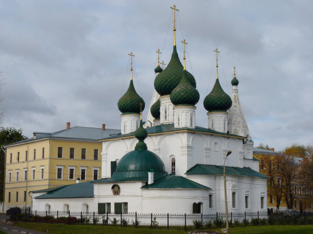 Обои картинки фото города, - православные церкви,  монастыри, скульптура, памятник, город
