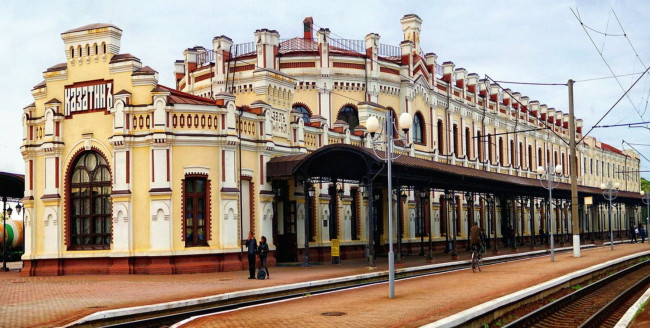 Обои картинки фото города, - здания,  дома, дом, здание, город, украина, винницкая область, казатин, железнодорожный вокзал