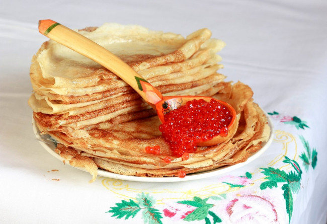 Обои картинки фото еда, блины,  оладьи, икра, масленница