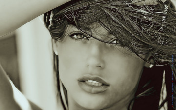 Картинка календари компьютерный+дизайн взгляд лицо девушка calendar