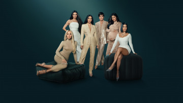 Картинка the+kardashians+||+2022 кино+фильмы -unknown+ другое the kardashians документальный kourtney kardashian khloe kendall jenner kylie