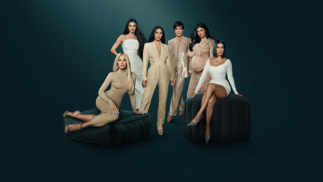 Обои картинки фото the kardashians || 2022, кино фильмы, -unknown , другое, the, kardashians, документальный, kourtney, kardashian, khloe, kendall, jenner, kylie