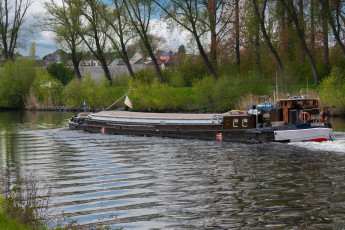 Картинка корабли баржи речное судно