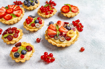 Картинка еда пирожные +кексы +печенье ягоды