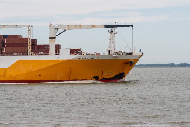 Обои картинки фото корабли, грузовые суда, ro-ro, container, carrier, ролкер