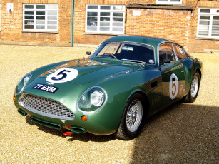 Картинка автомобили aston martin