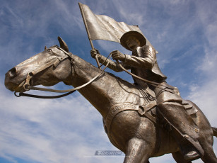 Картинка города памятники скульптуры арт объекты