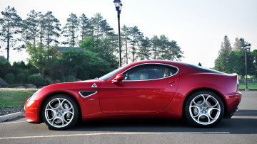 Картинка alfa romeo 8c competizione автомобили италия fiat group