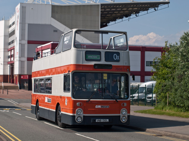 Обои картинки фото 1972 leyland atlanteanpark royal gm buses 7032, автомобили, автобусы, общественный, транспорт, автобус