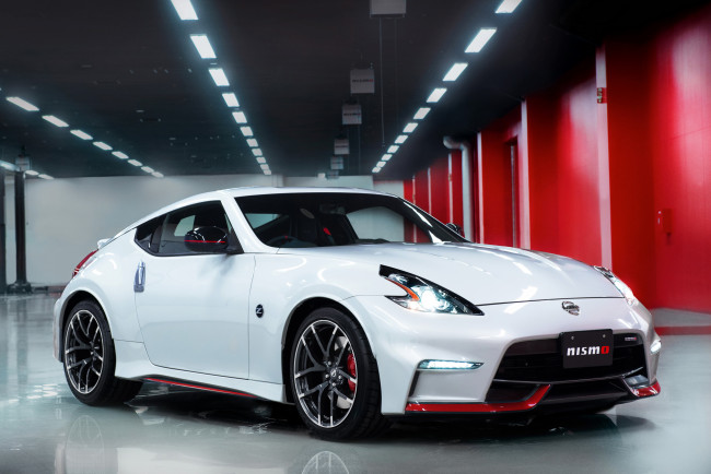 Обои картинки фото 2015 nissan 370z nismo, автомобили, nissan, datsun, nismo, белый