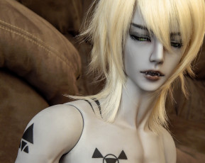 Картинка разное игрушки кукла демон парень