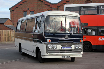 Картинка автомобили автобусы пассажирский транспорт