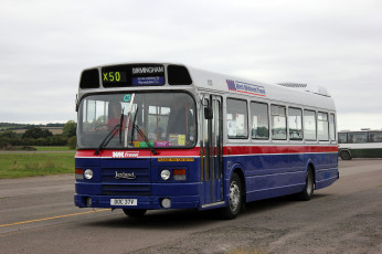 Картинка автомобили автобусы пассажирский транспорт